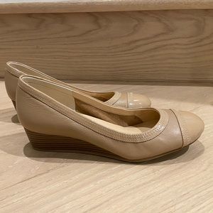 Cole Haan Women's Leather Elsie Cap Toe Wedge Pump nude sz 6